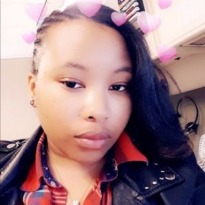 Meet your Posher, Ebony